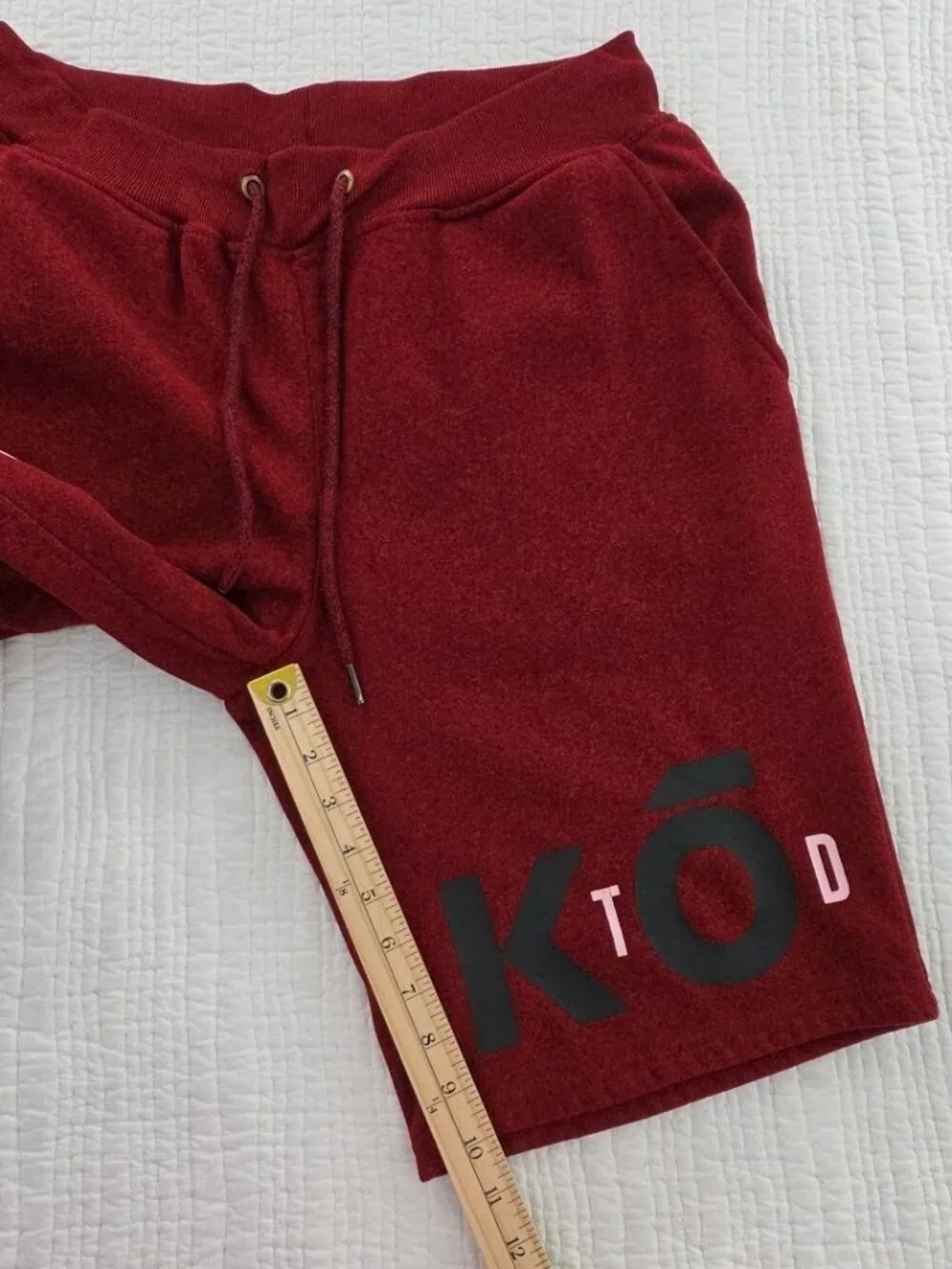 Ecko Unltd. Fleece Shorts Mens M (32-34) Maroon 10